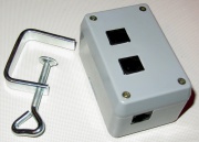 LN-Box mit Schraubzwinge